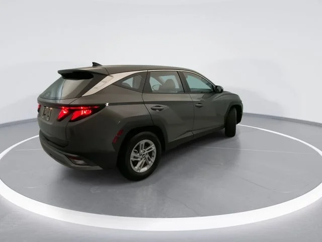 Used 2026 Gray Hyundai SE image 4