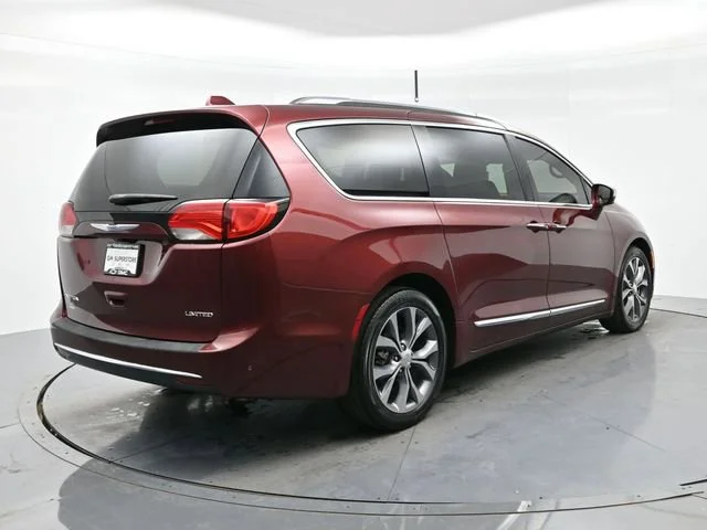 Used 2018 Velvet Red Pearlcoat Chrysler Limited image 7