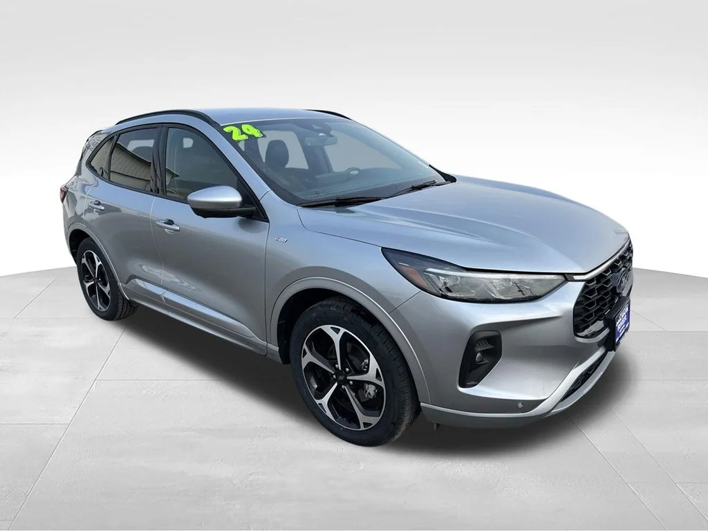 Used 2024 Silver Ford ST-Line Elite image 3
