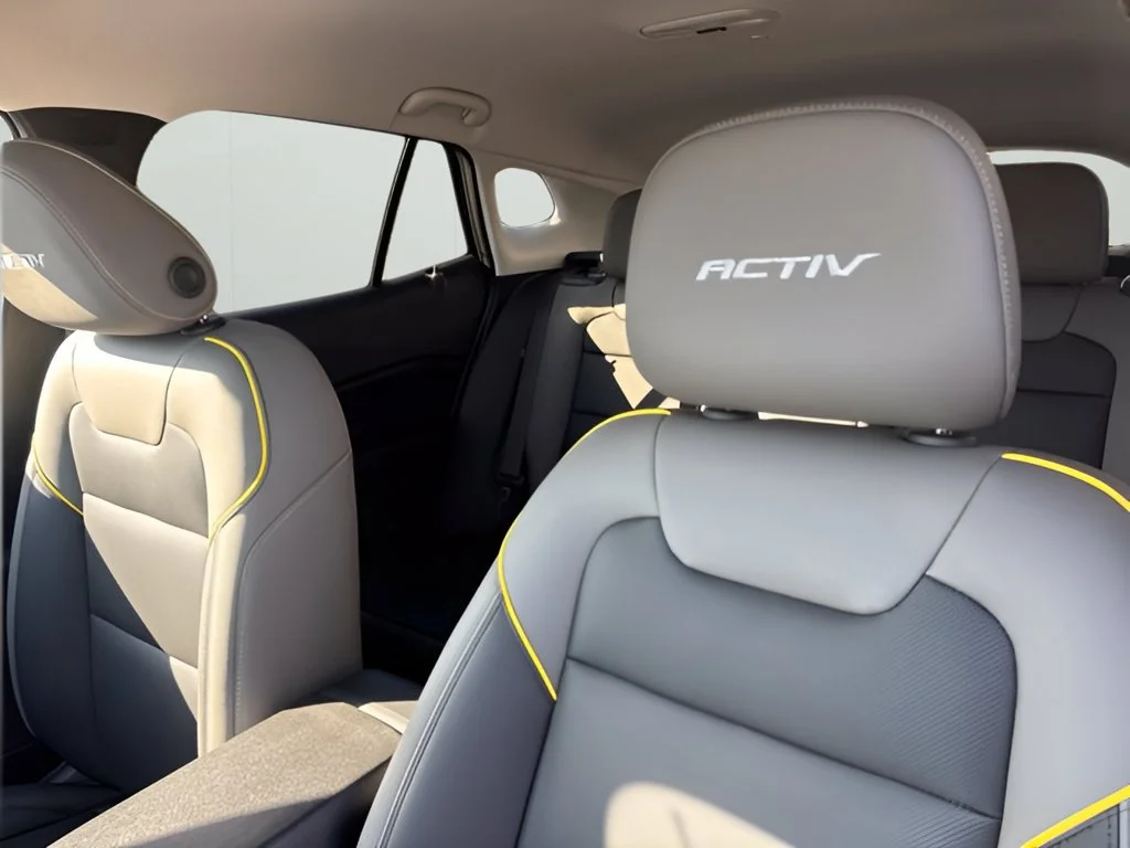 New 2026 Mosaic Black Metallic Chevrolet ACTIV image 14