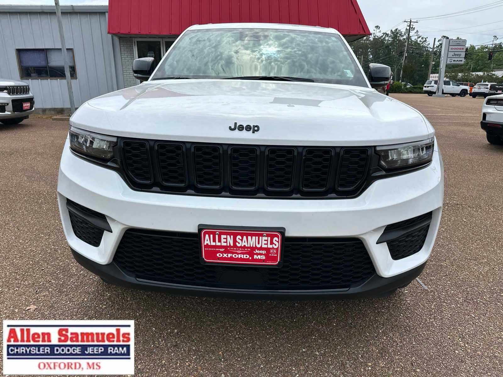 Certified Used 2025 Bright White Clearcoat Jeep Altitude image 8