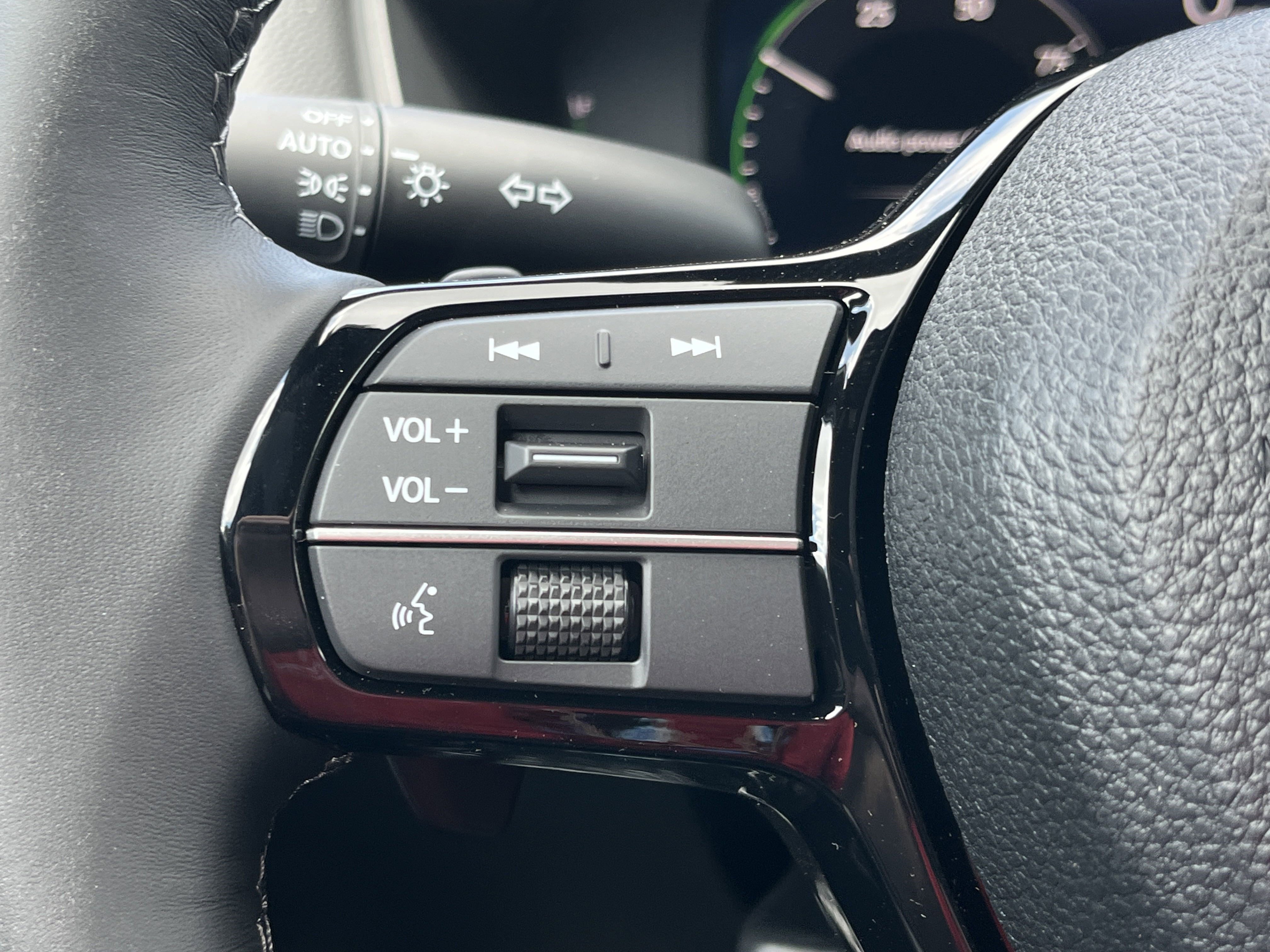 2025 Honda Civic Hatchback Sport Touring - Photo 14