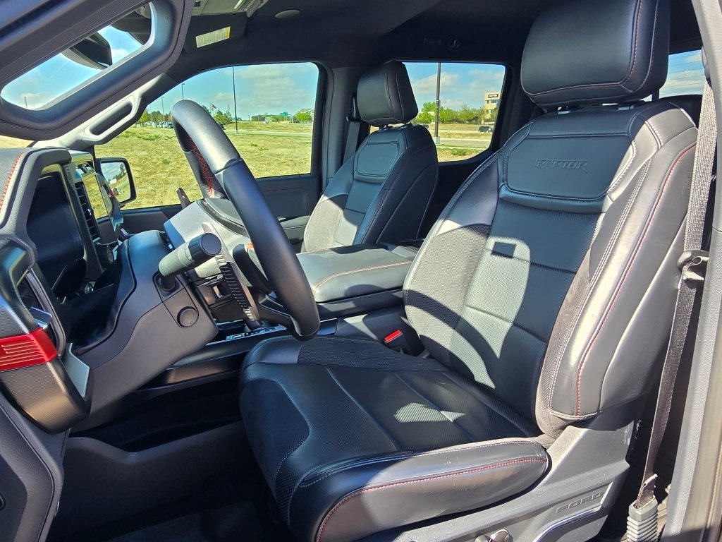 Used 2025 Agate Black Metallic Ford Raptor image 13