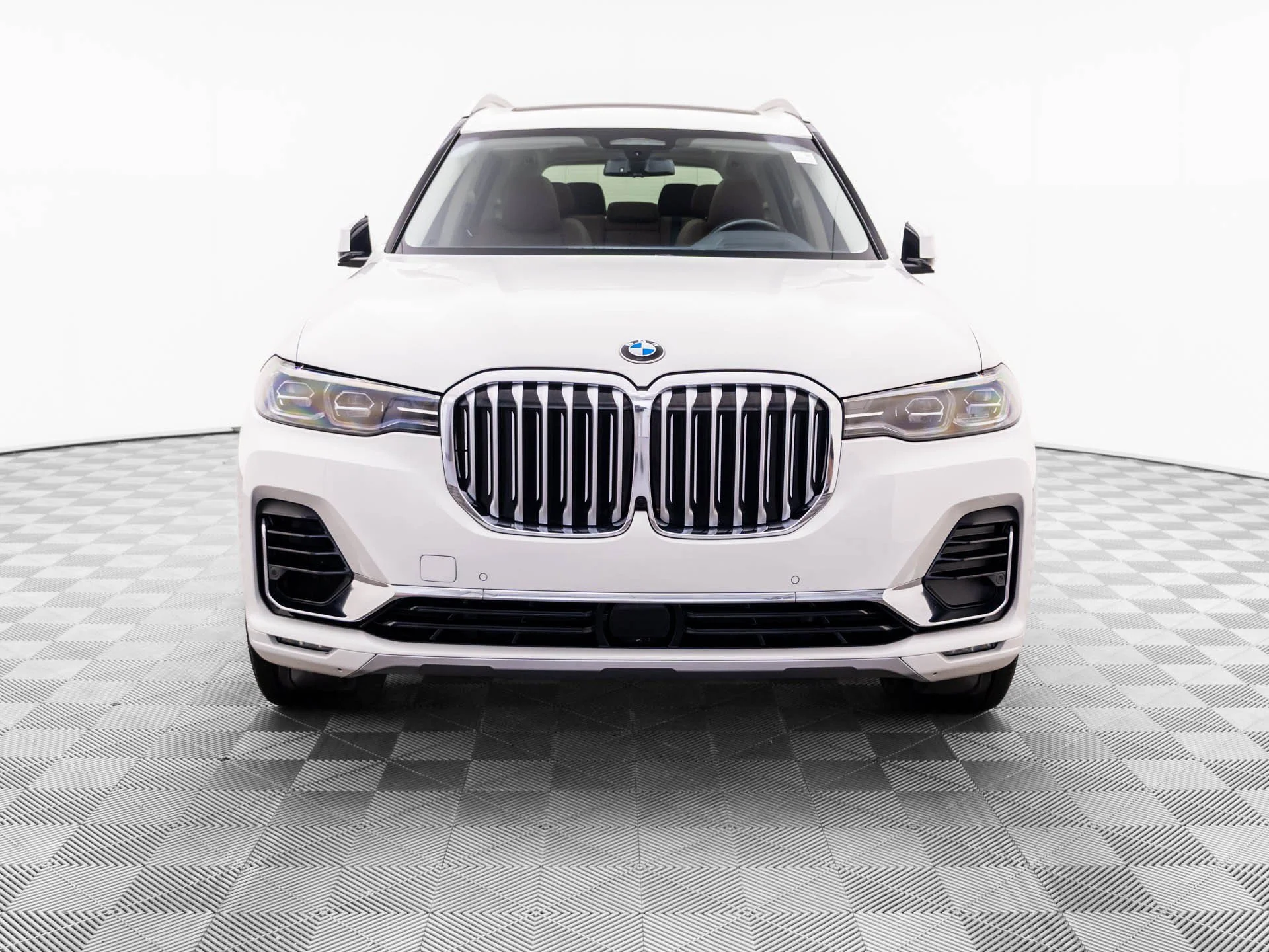 Used 2020 White BMW xDrive40i image 10
