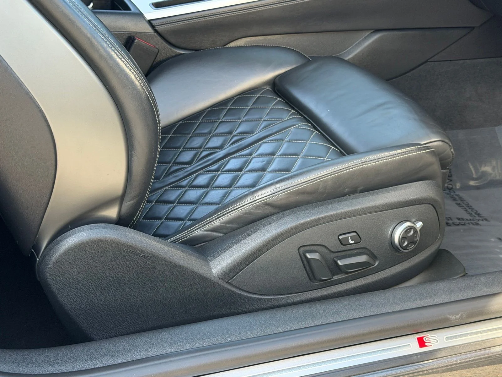 Used 2018 Daytona Gray Pearl Effect Audi 3.0T Prestige image 37