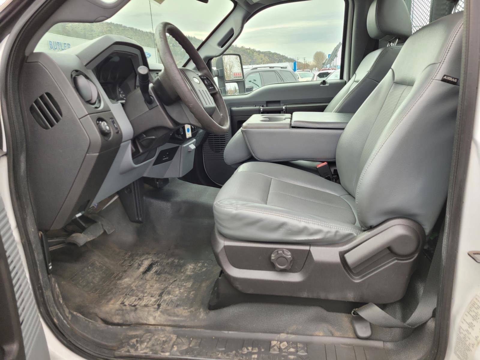 Used 2016 Oxford White Ford  image 9