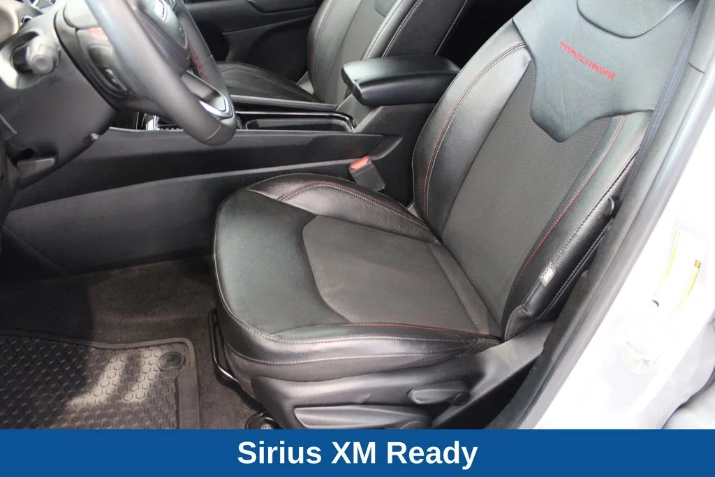 Used 2024 Silver Jeep Trailhawk image 11