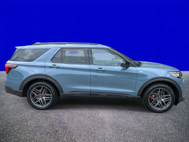 New 2026 Vapor Blue Metallic Ford ST-Line image 2