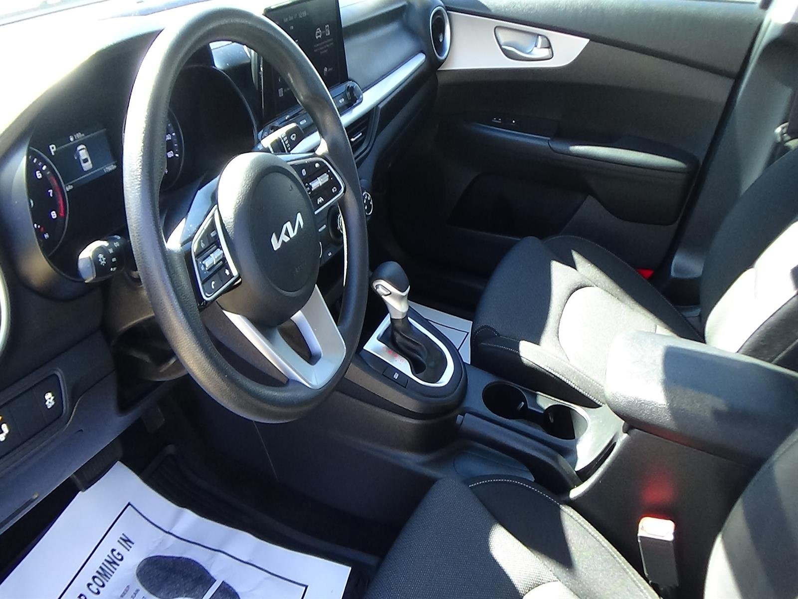 Used 2024 Gravity Gray (kdg) Kia LXS image 15