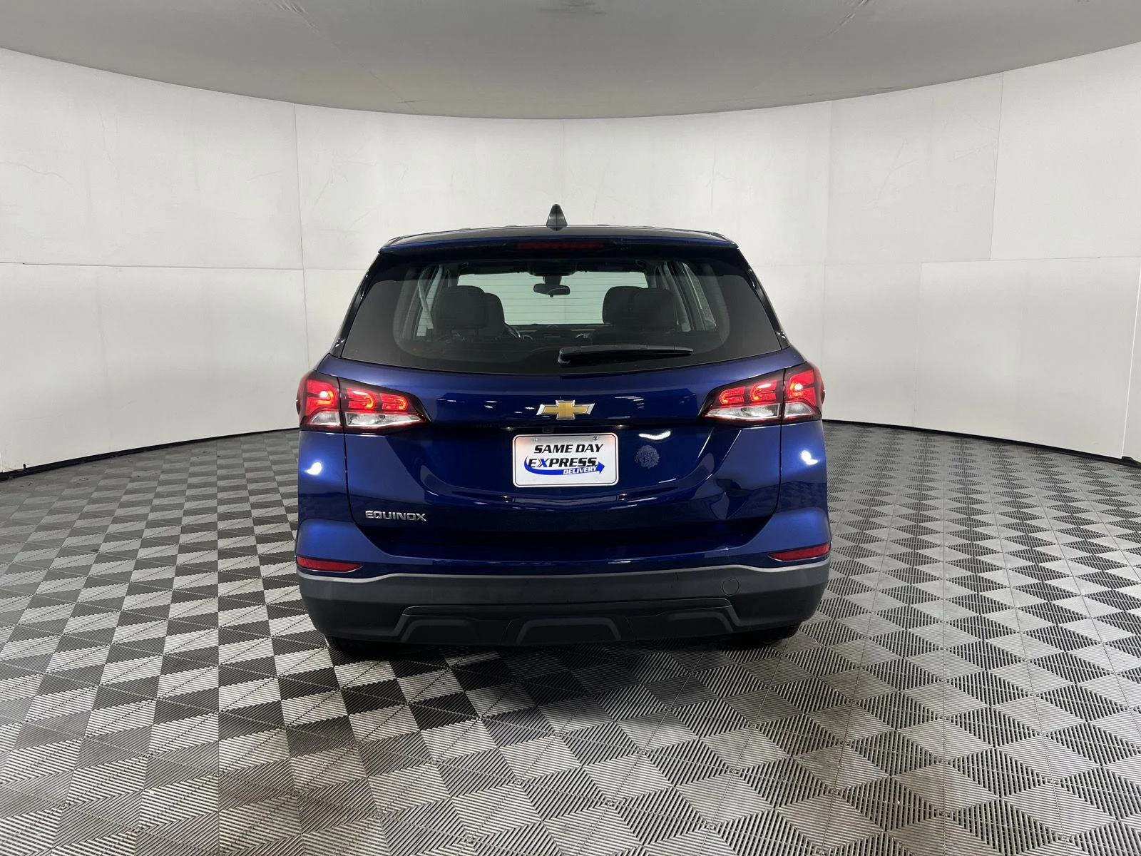 Used 2022 BLUE GLOW METALLIC Chevrolet LS image 27