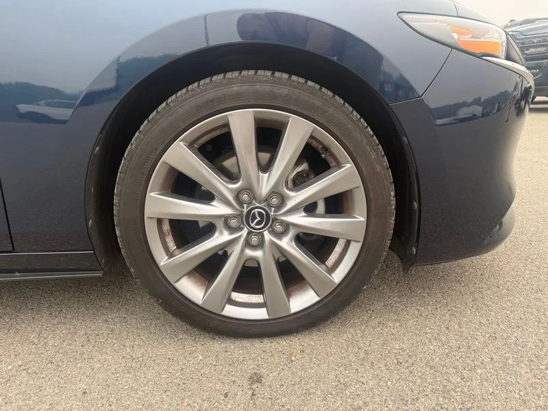 Used 2021 Blue Mazda Select image 9