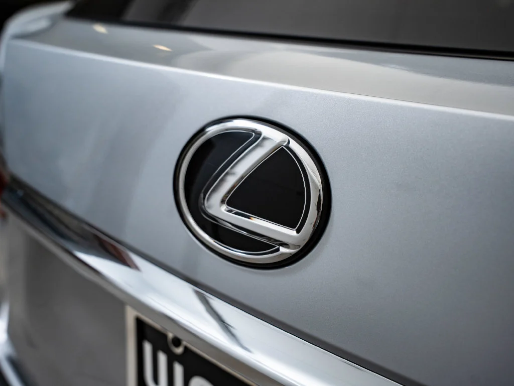 Used 2017 Silver Lining Metallic Lexus 350 Premium image 18