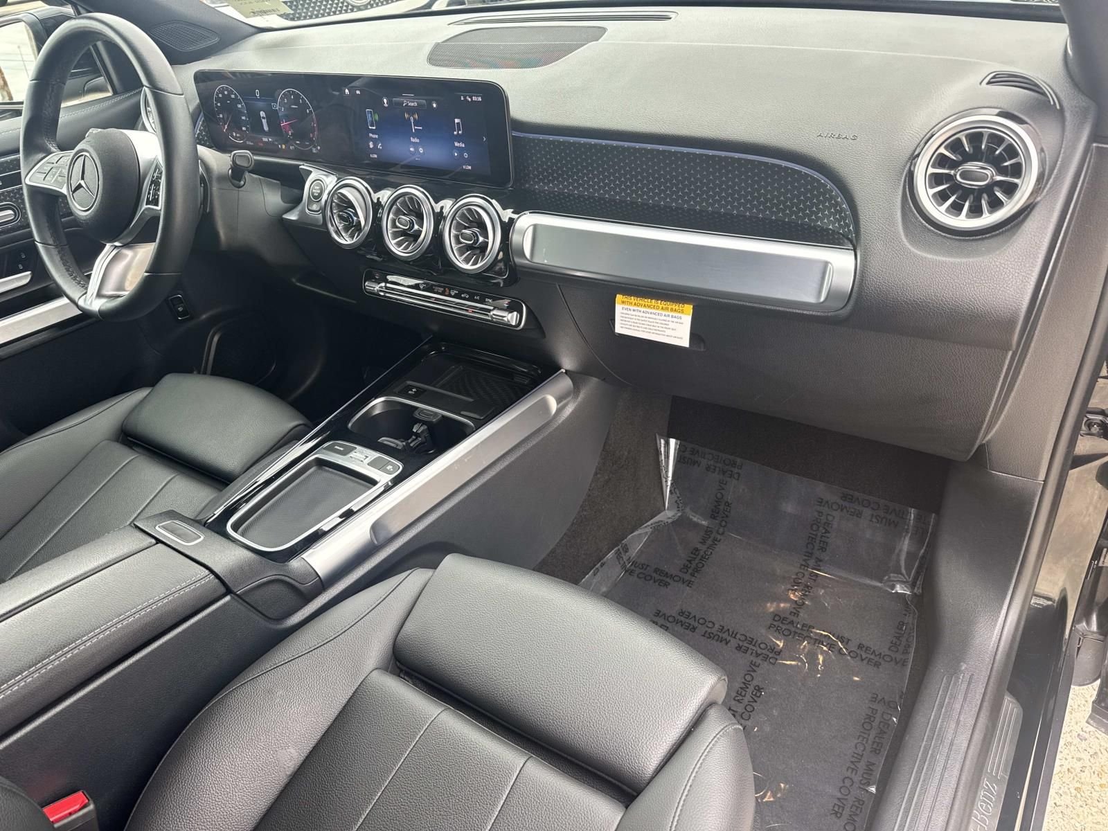 Certified Used 2025 Black Mercedes-Benz GLB 250 image 10
