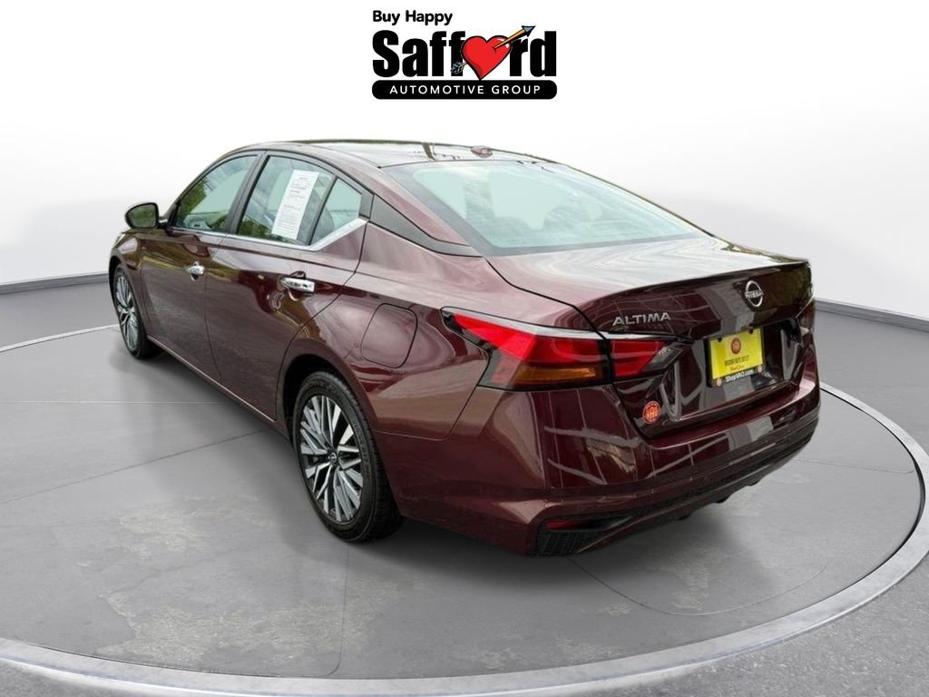 Used 2024  Nissan 2.5 SV image 5