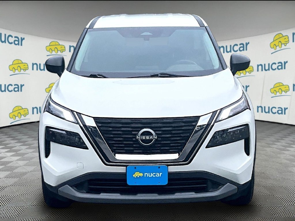 Used 2023 Glacier White Nissan S image 3