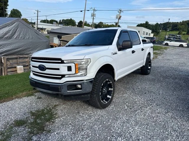 Used 2018 White Ford XLT image 2