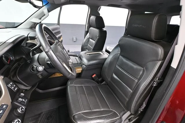 Used 2017 Red GMC Denali image 29