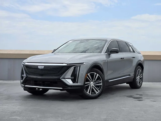 New 2026 Cadillac LYRIQ Luxury