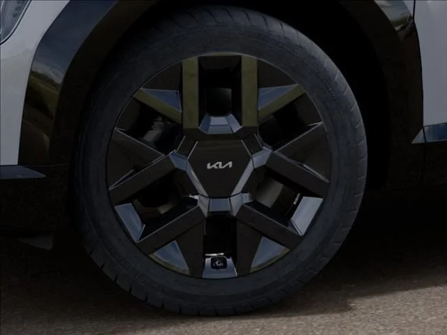 New 2026 Wolf Gray Kia Land AWD image 9