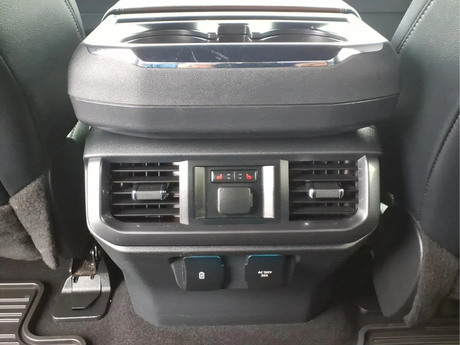 Used 2023 Rapid Red Metallic Tinted Clearcoat Ford LARIAT image 30