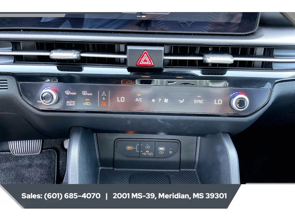 Used 2026 Wolf Gray Kia EX image 22