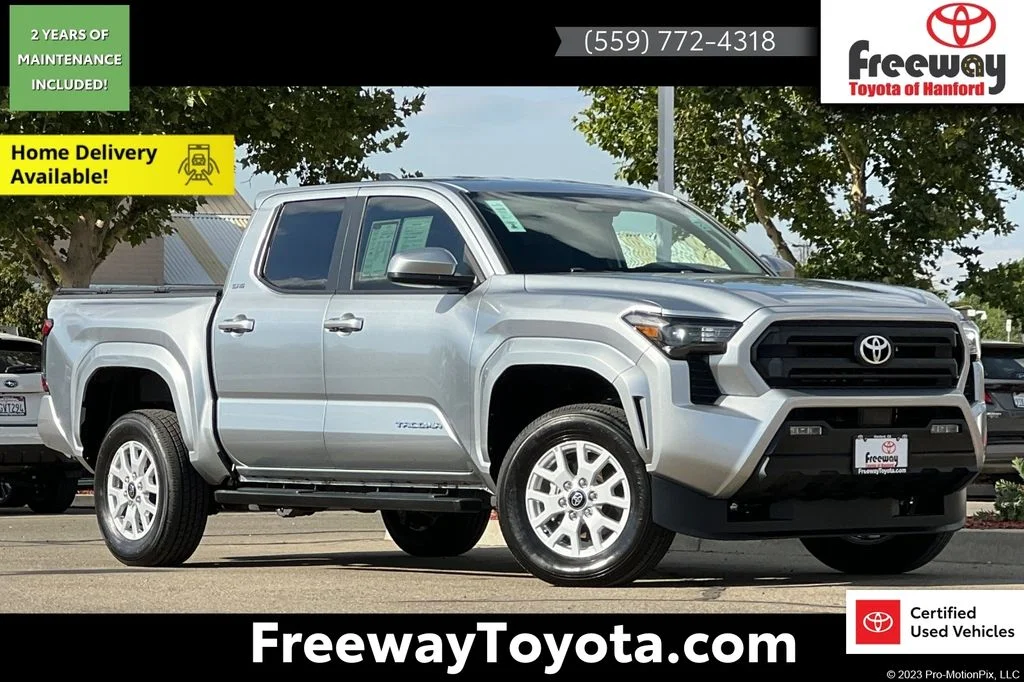 2025 Toyota Tacoma SR5 4x4 Double Cab's photo