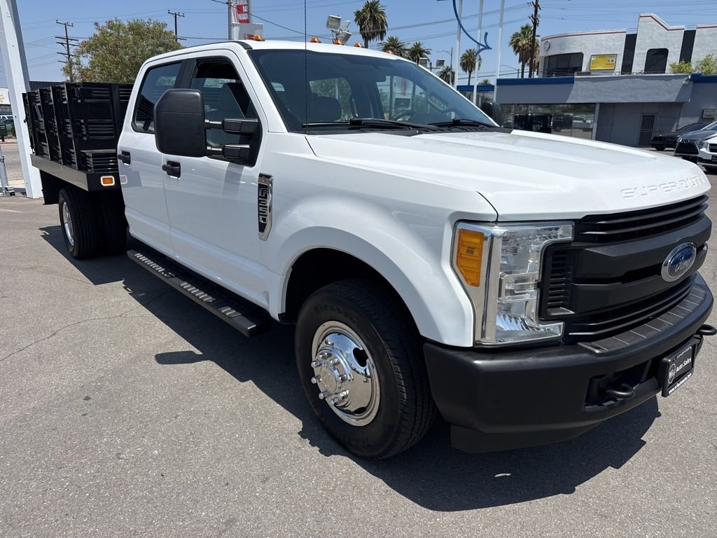 2017 Ford F-350 XL Crew Cab 179-In DRW's photo