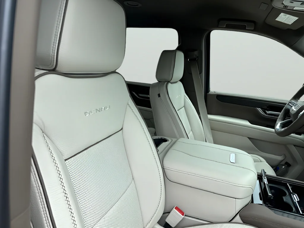 2026 GMC Yukon XL Denali - Photo 39