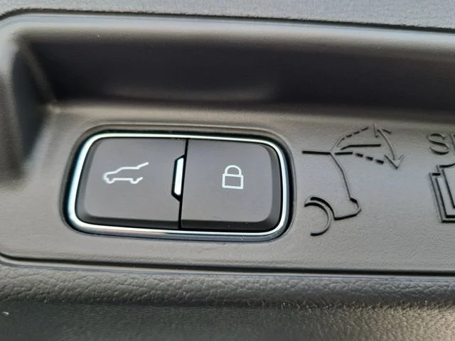 New 2026 Carbonized Gray Metallic Ford Platinum image 9