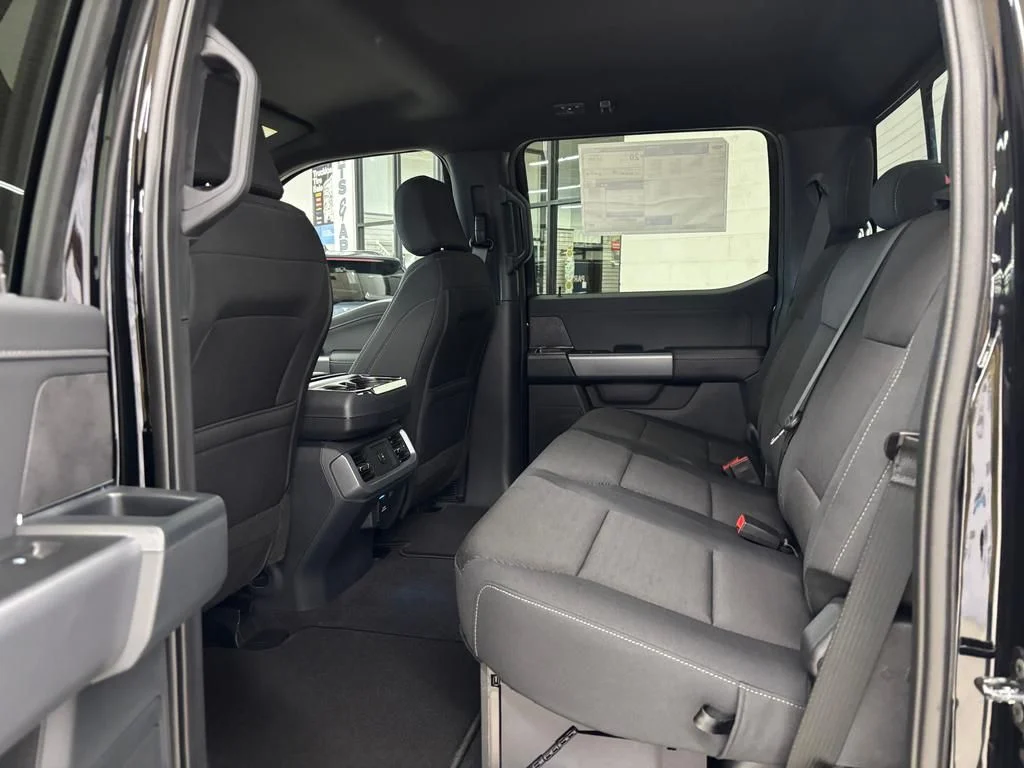 New 2026 Agate Black Metallic Ford XLT image 11