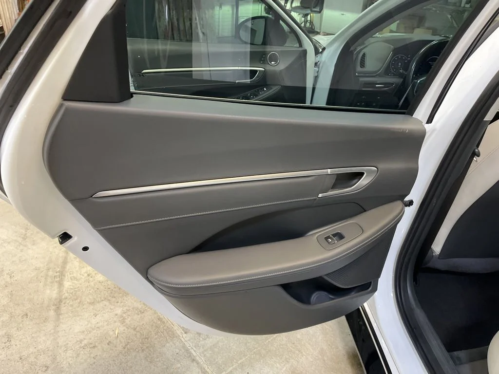 Used 2020 Gray Hyundai Limited image 24