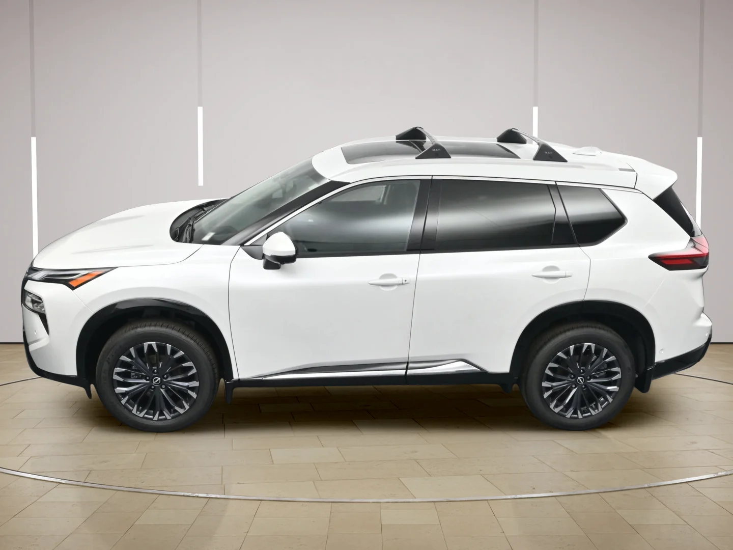New 2026 Everest White Pearl TriCoat Nissan Platinum image 40