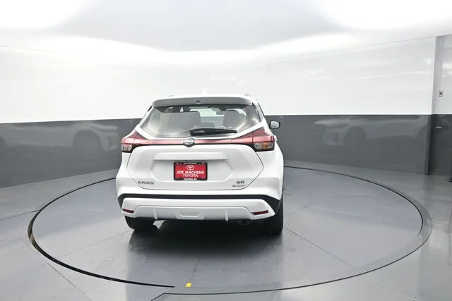 Used 2024 White Nissan SR image 87
