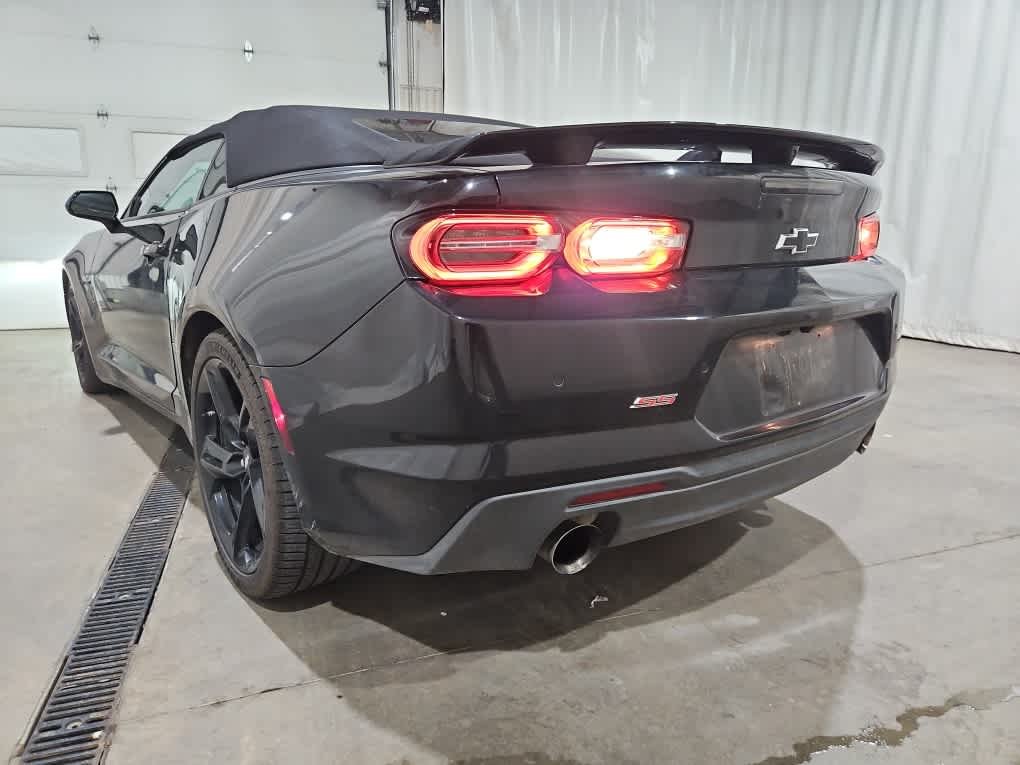 Used 2019 Black Chevrolet 2SS image 4