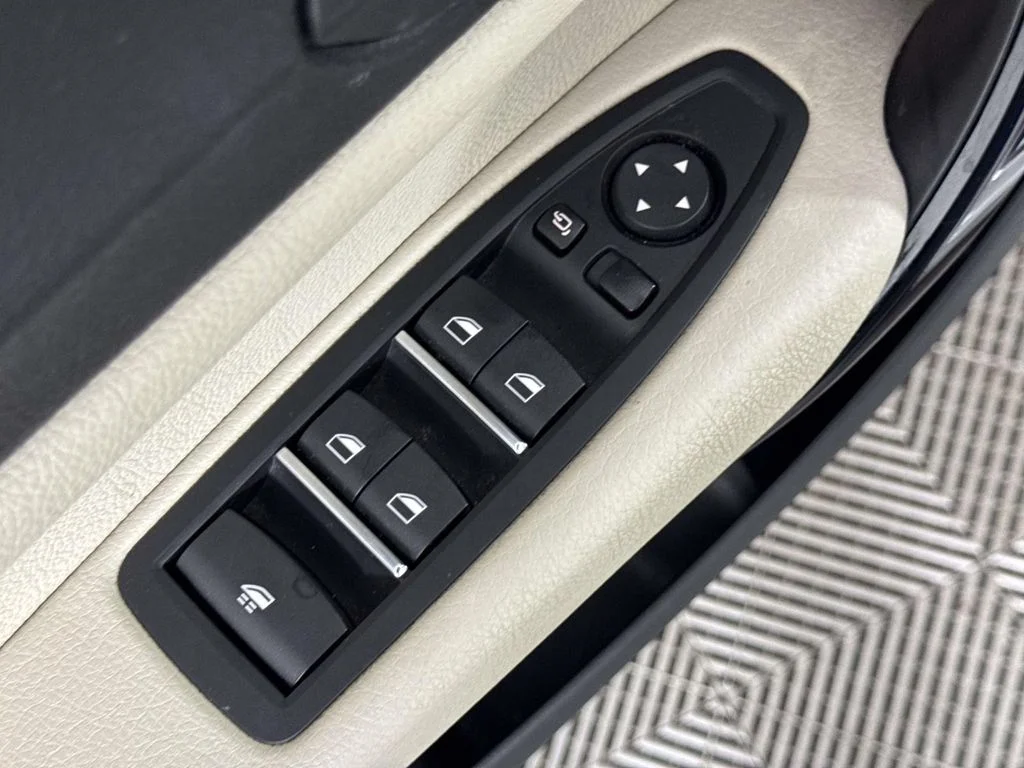 Used 2019 White BMW 230i xDrive image 18