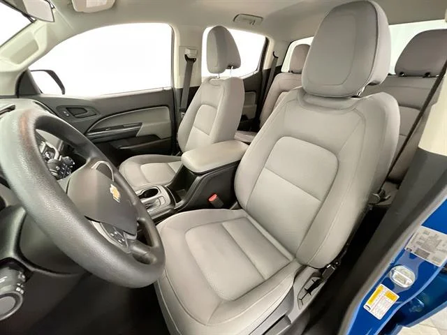 Used 2022 BLUE Chevrolet Work Truck image 17