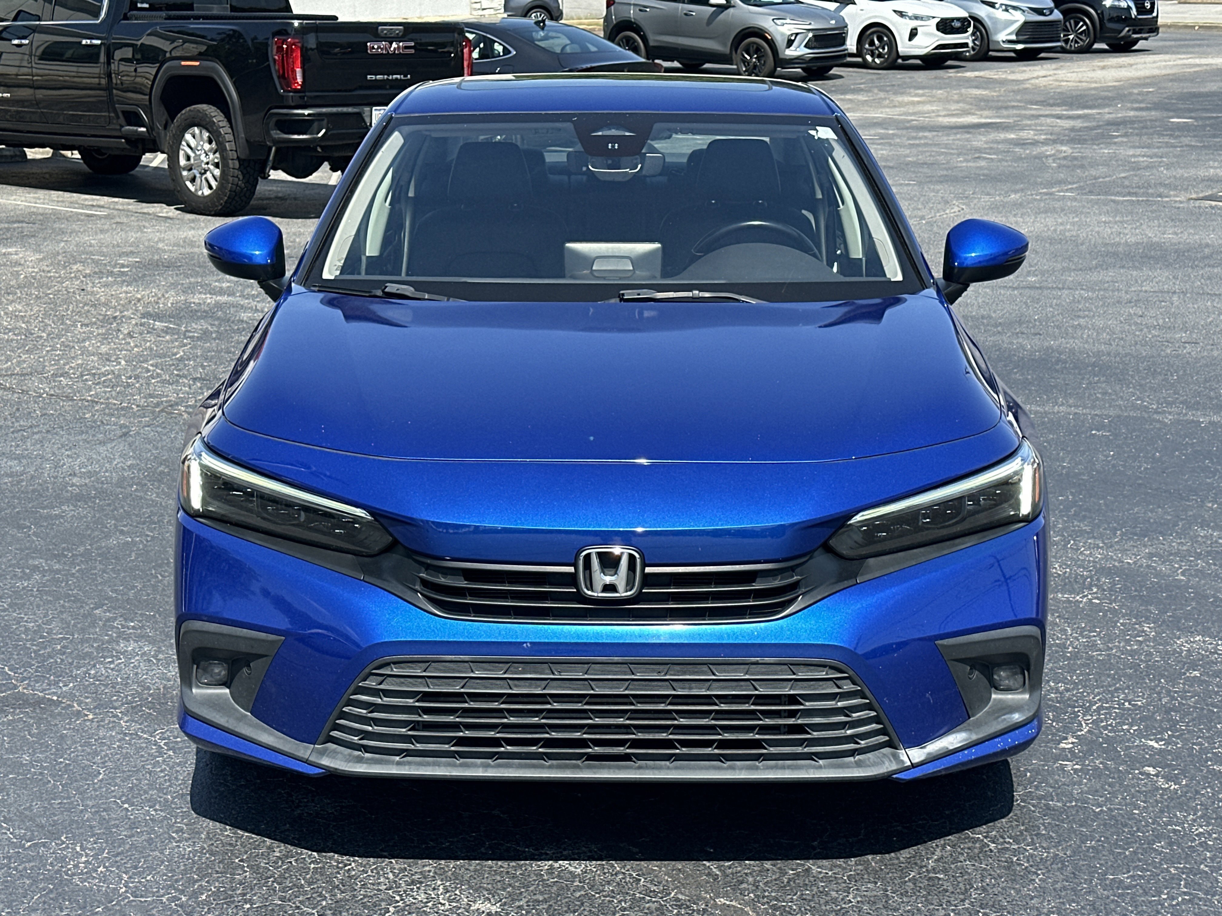 Used 2022  Honda Touring image 3
