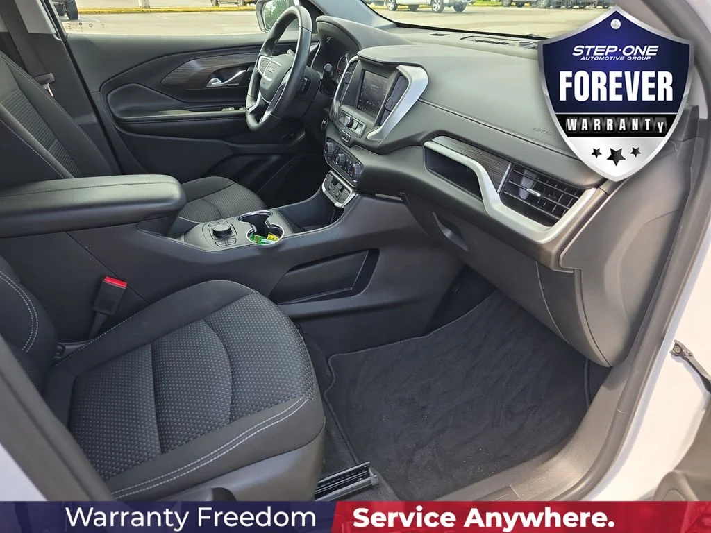 Used 2023 White GMC SLE image 37