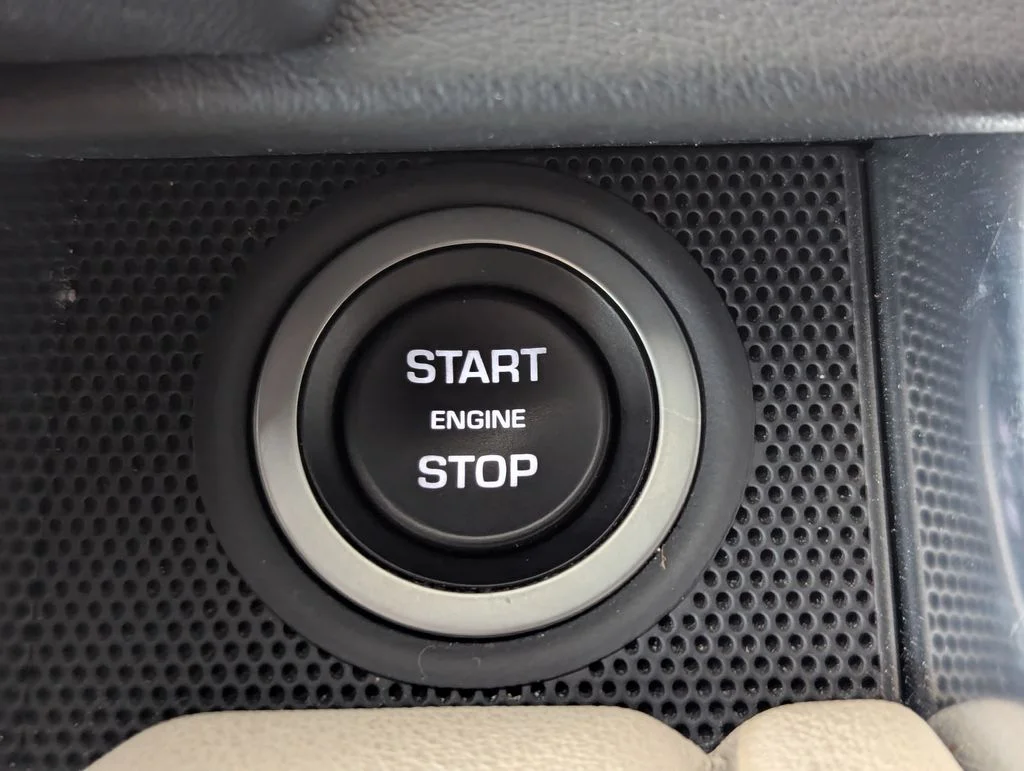 Used 2022 Black Land Rover HSE Silver Edition image 48