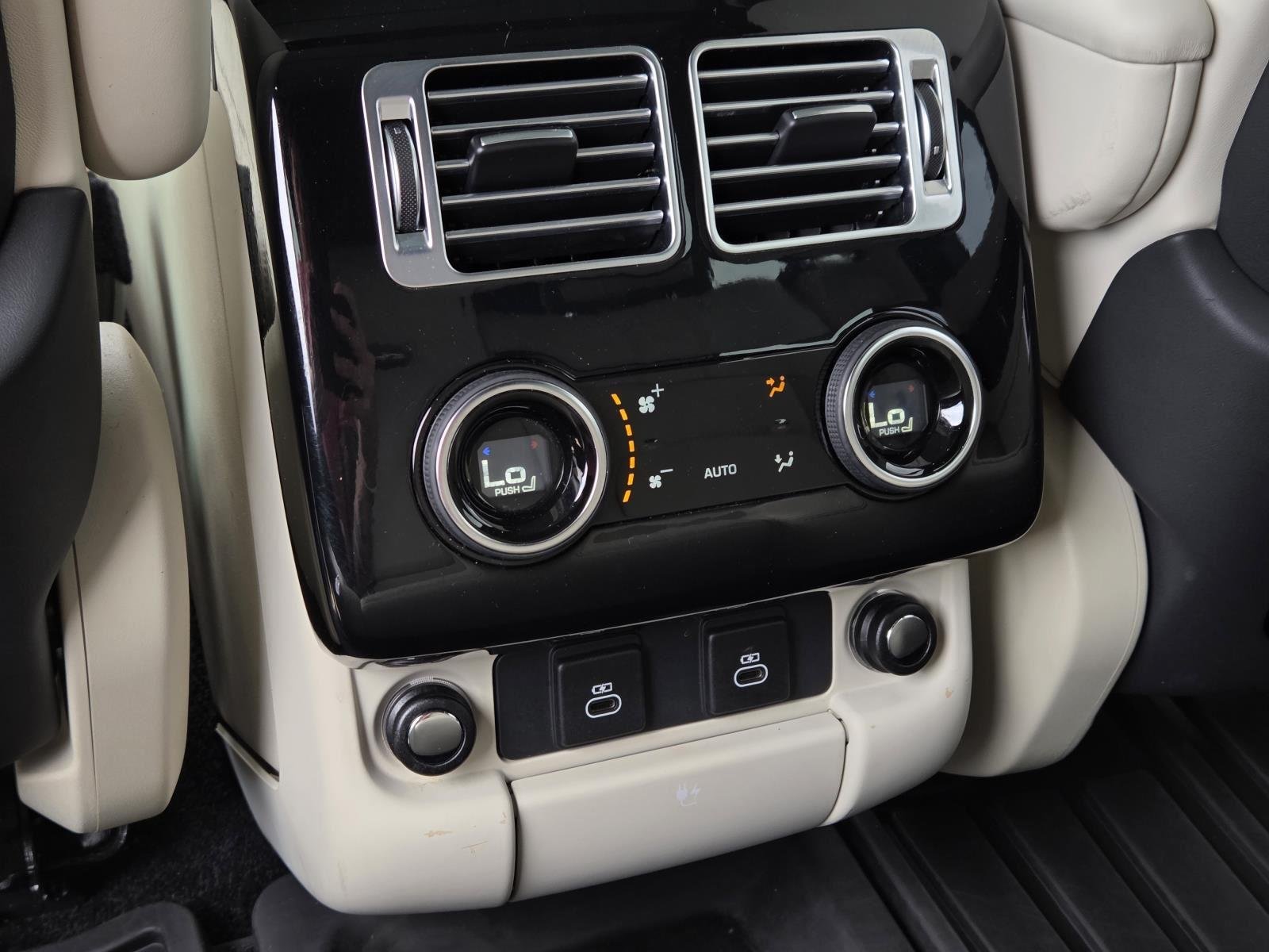 Used 2022 Santorini Black Metallic Land Rover Westminster image 35
