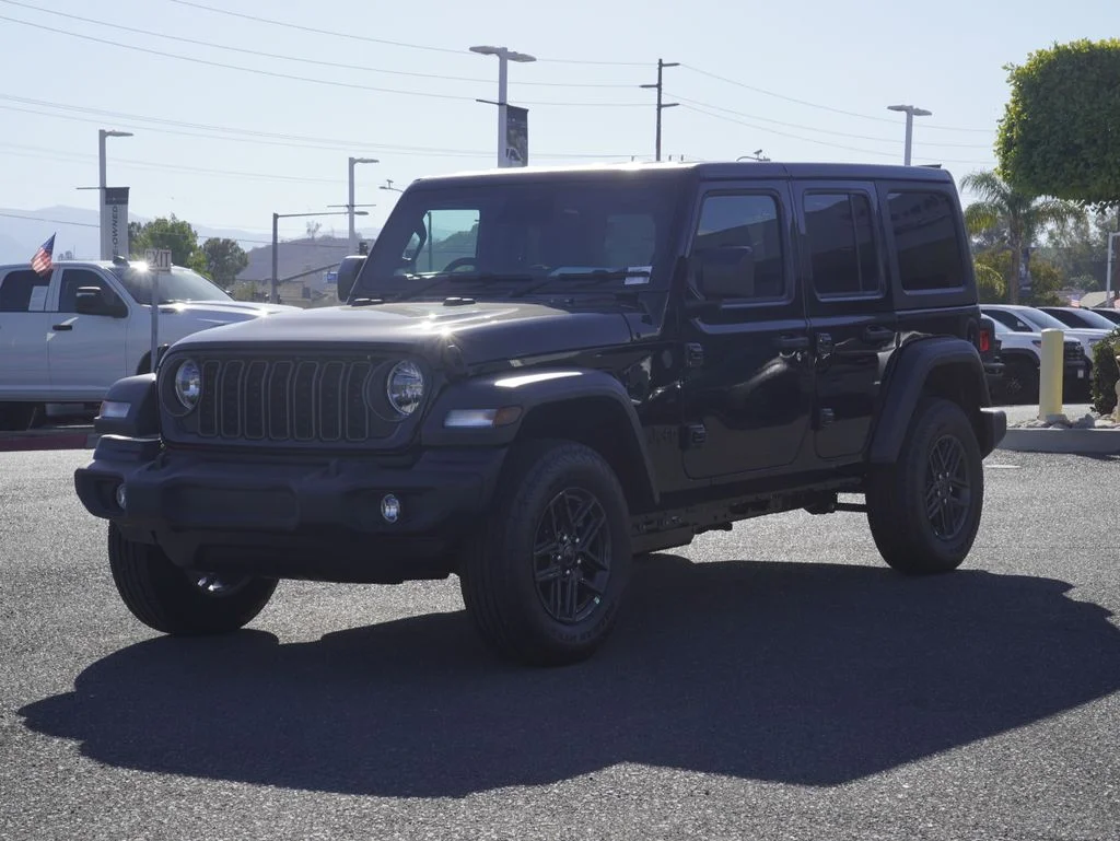 New 2026 black clearcoat Jeep Sport RHD image 7