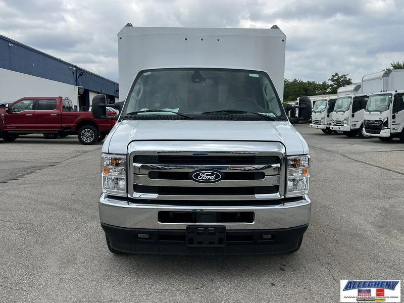 New 2027 Oxford White Ford  image 3