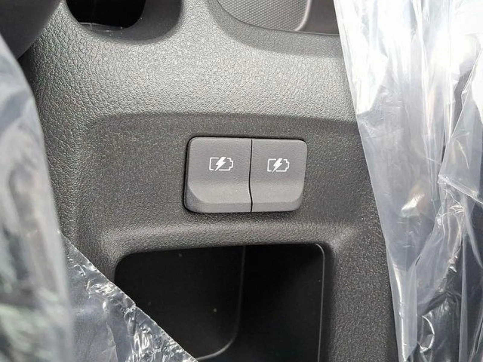 2025 Nissan Versa Sedan S - Photo 16