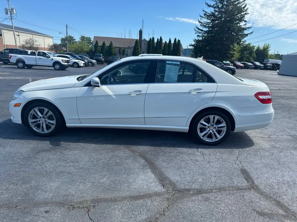 Used 2010 Diamond White Metallic Mercedes-Benz E 350 image 6