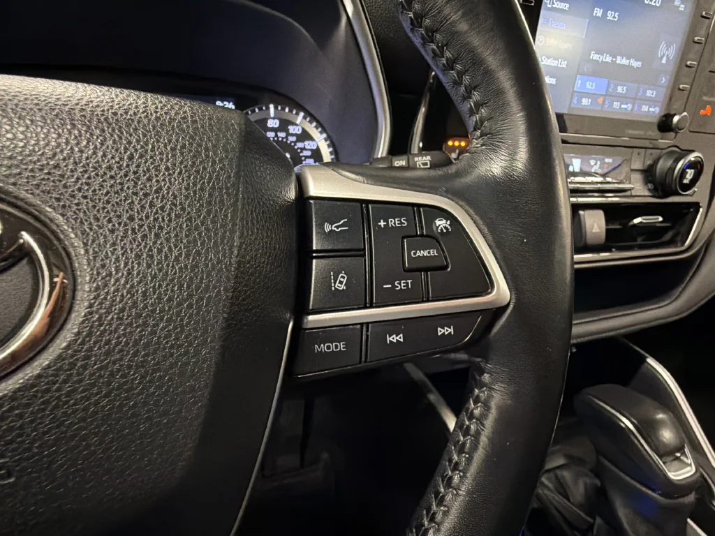 Used 2022 Blue Toyota XLE image 18