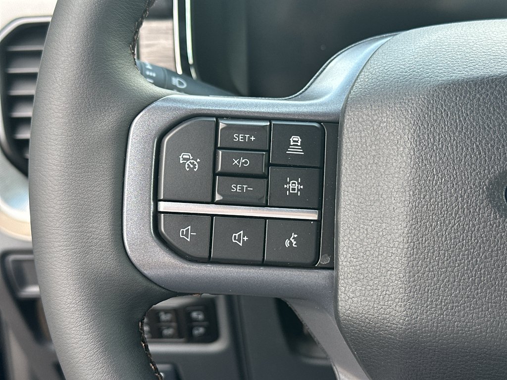 New 2026 Agate Black Metallic Ford Lariat® image 17