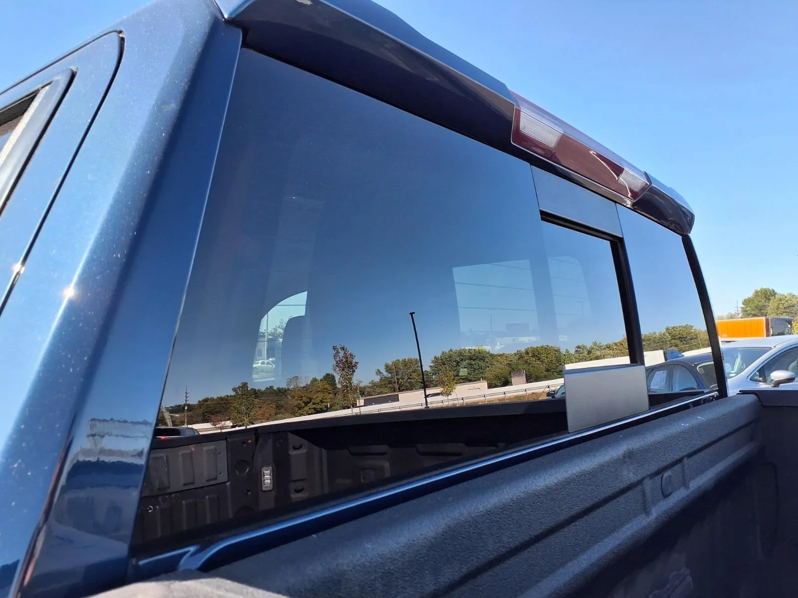 Used 2021 Pacific Blue Metallic GMC Elevation image 24