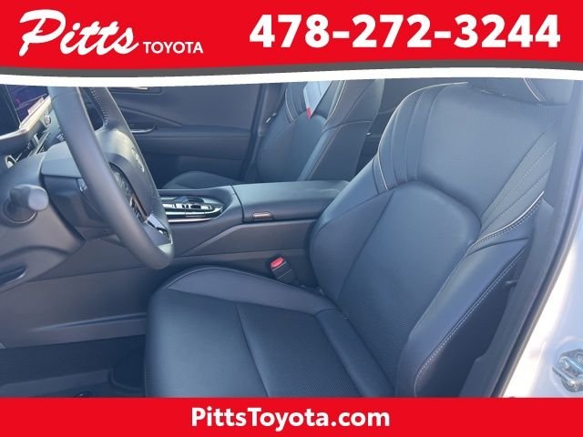 2026 Toyota Crown XLE - Photo 11