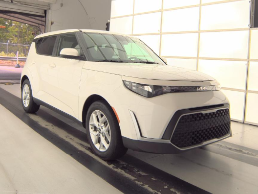 Used 2025 White Kia LX image 1