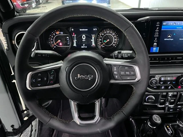 Used 2024 Gray Jeep Sahara image 22